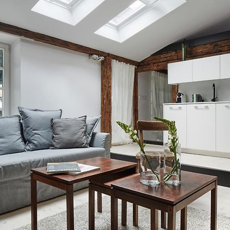 Old New - Prime Location On Main Square Apartment Krakow Bagian luar foto