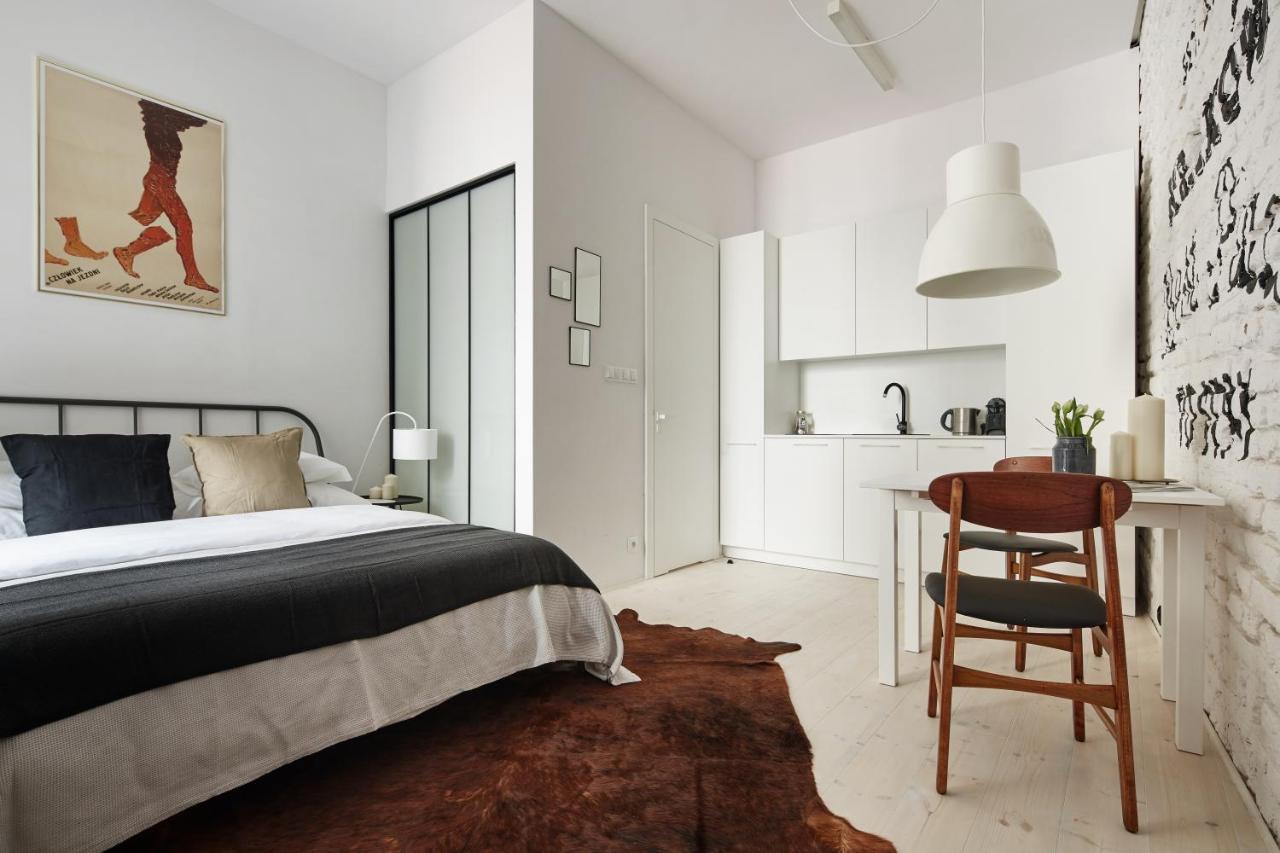 Old New - Prime Location On Main Square Apartment Krakow Bagian luar foto